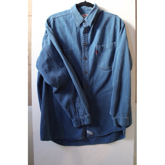 Levi's Tops - SALE - Levi’s Oversized Button Up
